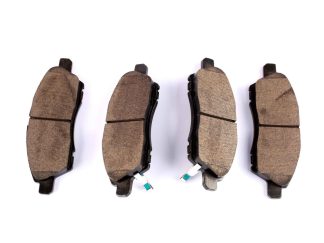 SENCHEER- FRONT BRAKES PADS/ D1592/ FITMENT FOR: NISSAN VERSA/ NOTE E12/ MARCH K13/ CERAMIC BRAKE PADS.